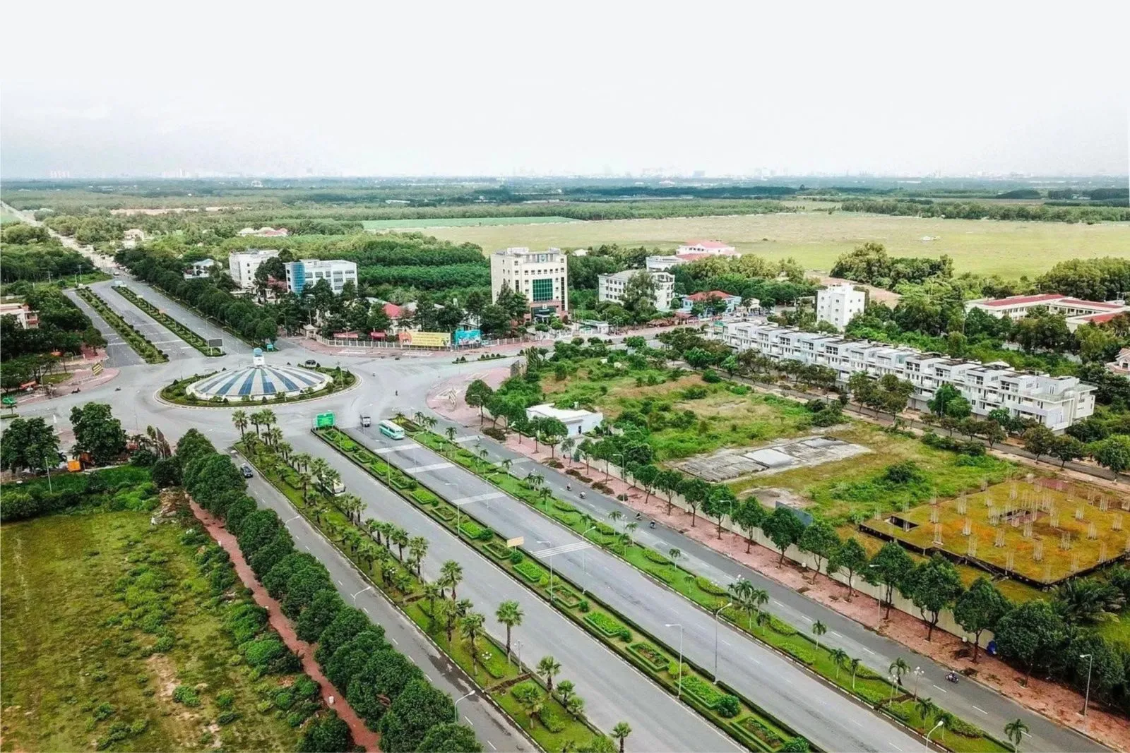 trong cay xanh kcn